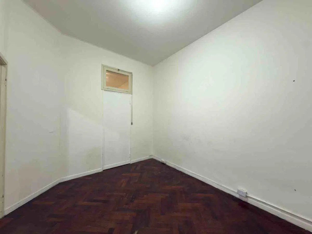 VENTA 2 AMB - TIPO OFICINA, A RECICLAR - BALVANERA 4