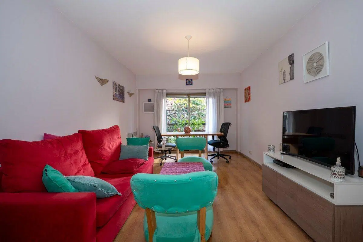 Venta depto 4 amb, dep. servicio, balcon. Almagro 3