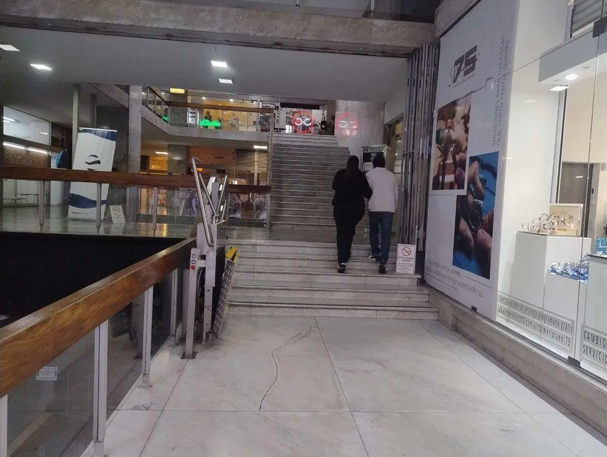 OFICINA EN VENTA MICROCENTRO EN GALERIA, SEGURIDAD 3