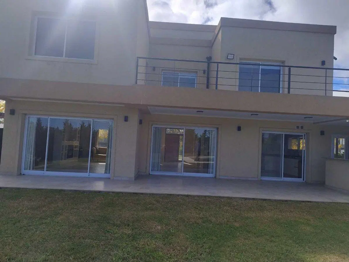 Casa 6 ambientes  alquiler en Maschwitz con pileta 5