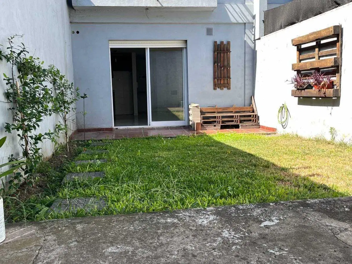 MONOAMBIENTE CON JARDIN EN VENTA, SÁENZ PEÑA 2