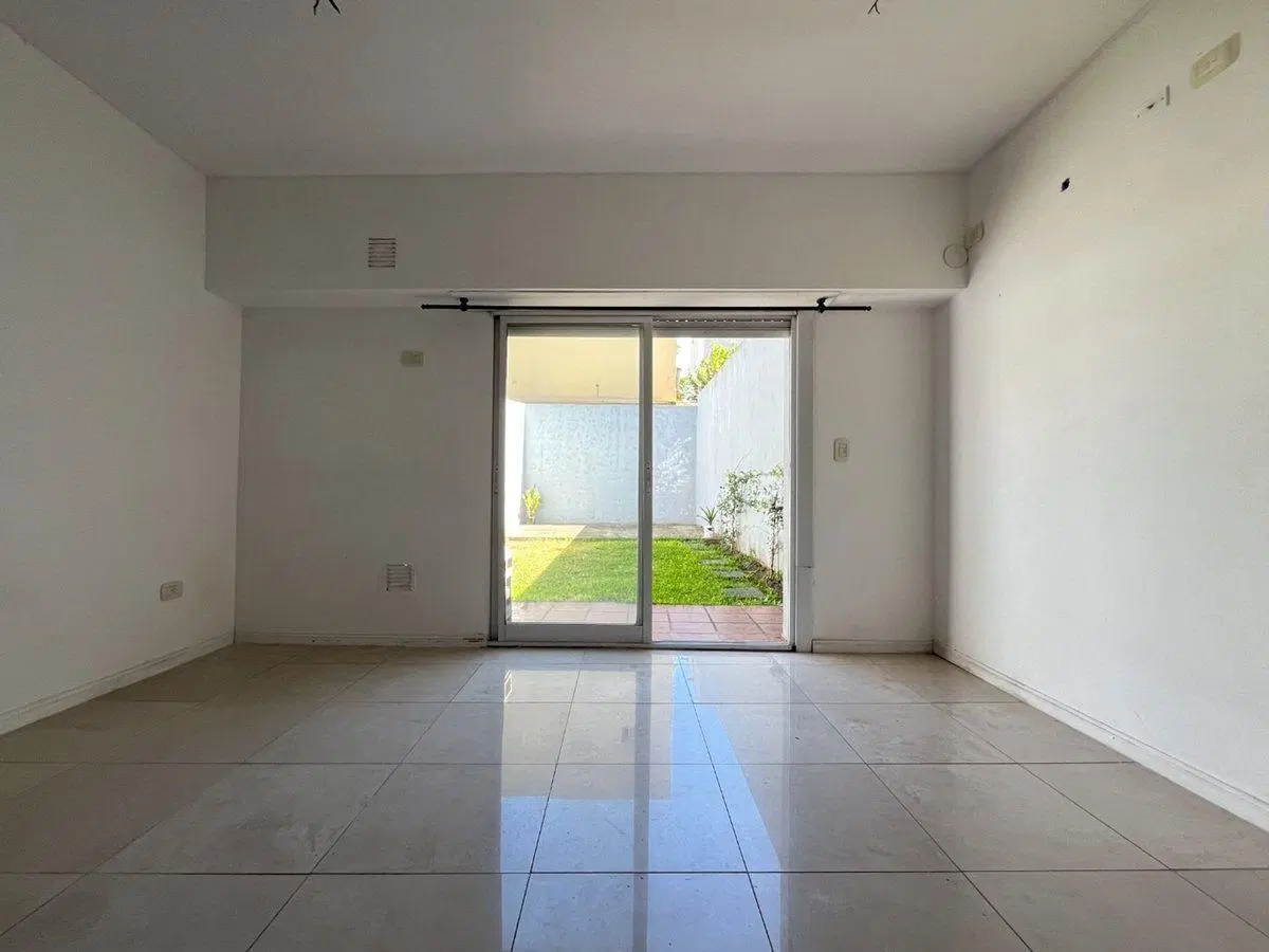 MONOAMBIENTE CON JARDIN EN VENTA, SÁENZ PEÑA 3