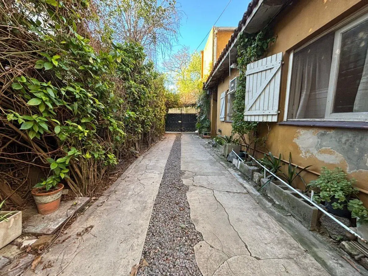 VENTA CASA MULTIFAMILIAR EN TIGRE CENTRO 3
