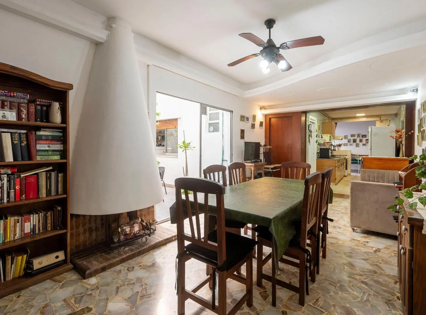 VENTA DPTO 5 AMB CON PATIOS Y PARRILLA EN FLORES 3