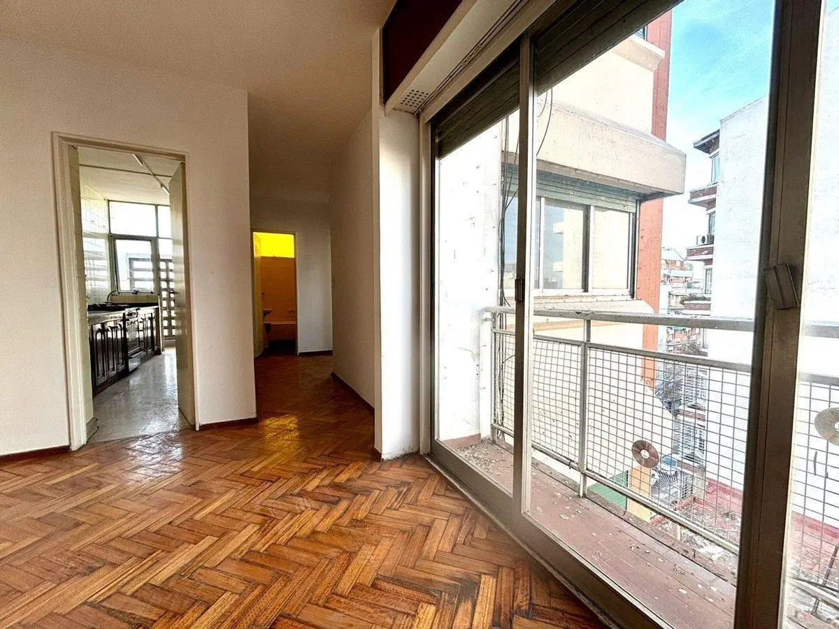 Venta departamento 3 amb. Liniers Baulera Luminoso 5