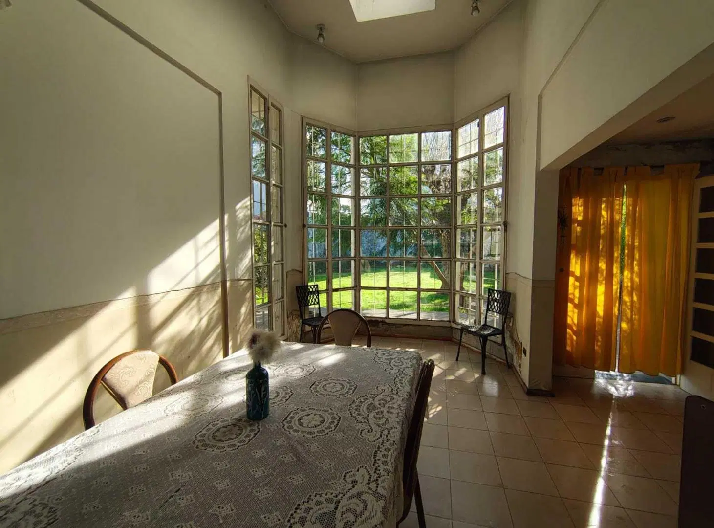 CASA 5 AMB EN VENTA MORÓN C/ JARDÍN Y COCHERAS 4