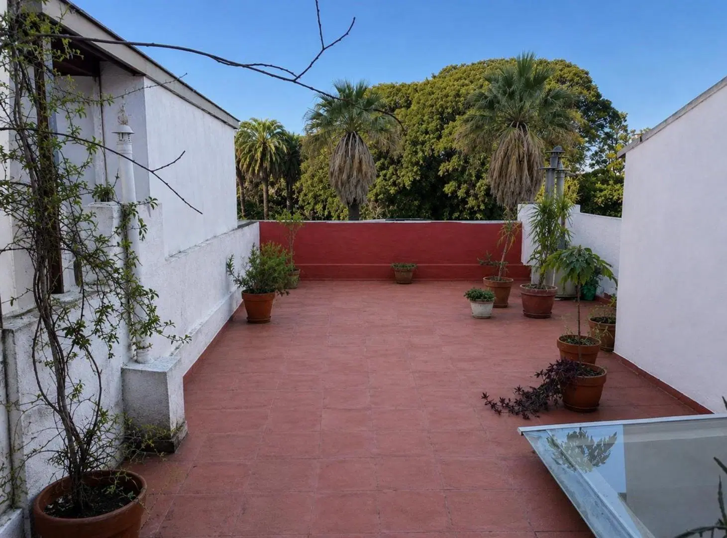 Loft con terraza, amoblado, frente Parque Lezama 2