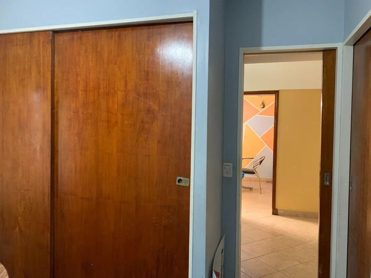 CASA 6 AMB EN VENTA LINIERS COCHERA- PATIO -BALCON 4