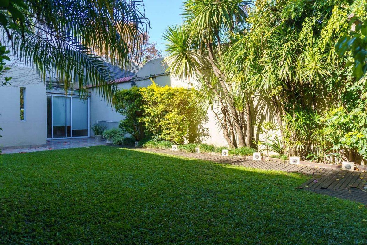 Venta Casa 5 amb Monte Castro con jardín y quincho