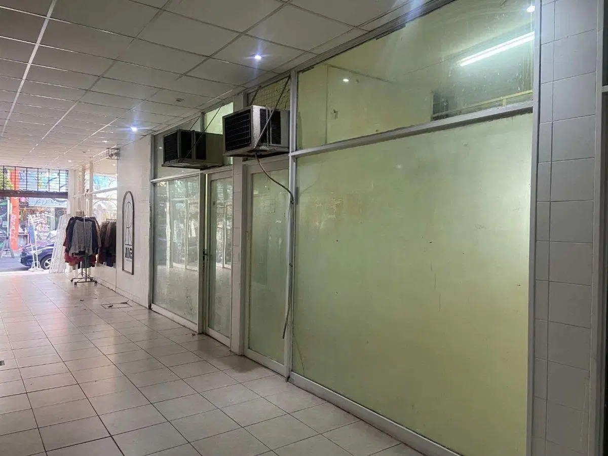 LOCAL VENTA GALERIA CENTRO COMERCIAL RAMOS MEJIA 2