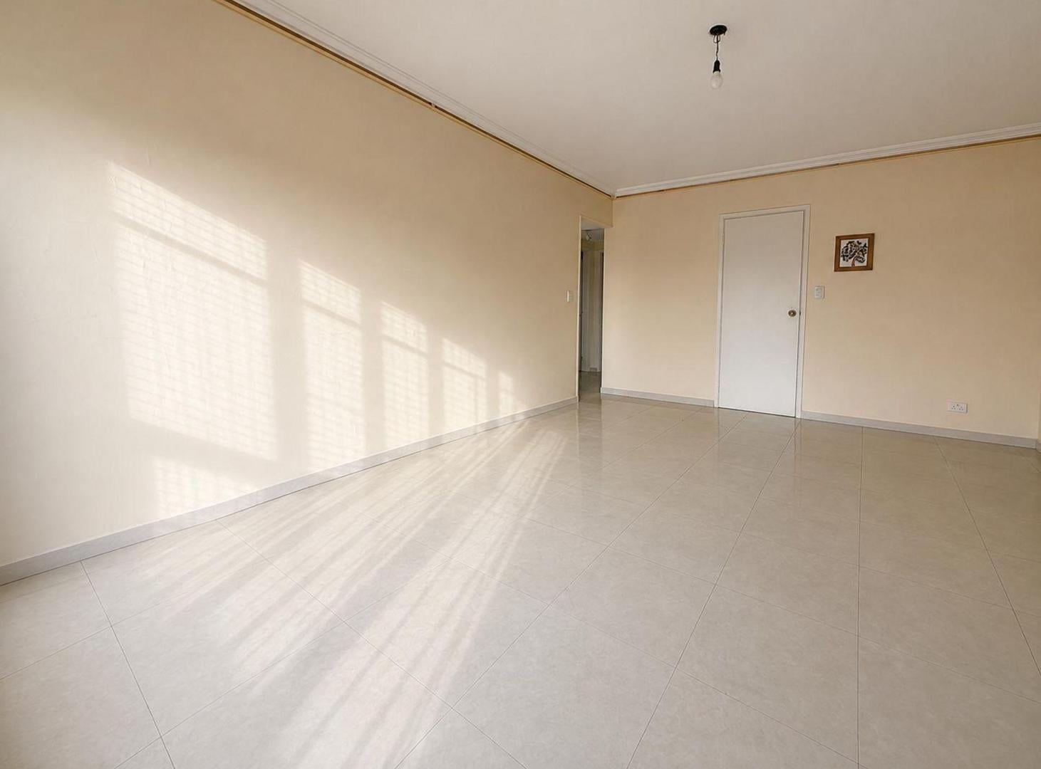 Venta departamento 3 ambientes en Floresta Baulera