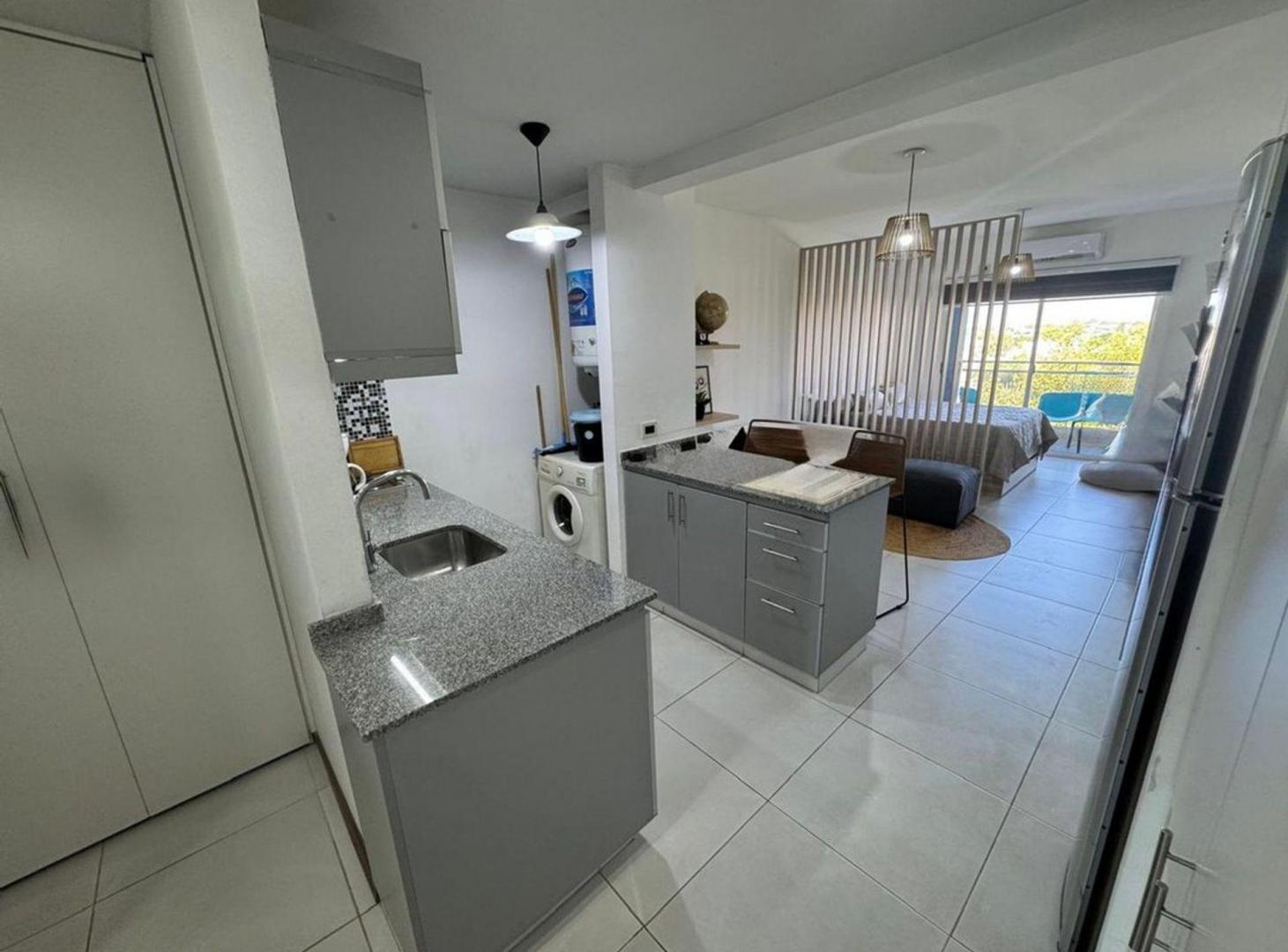 Foto de Venta departamento monoambiente Balcón Caseros, imagen 2