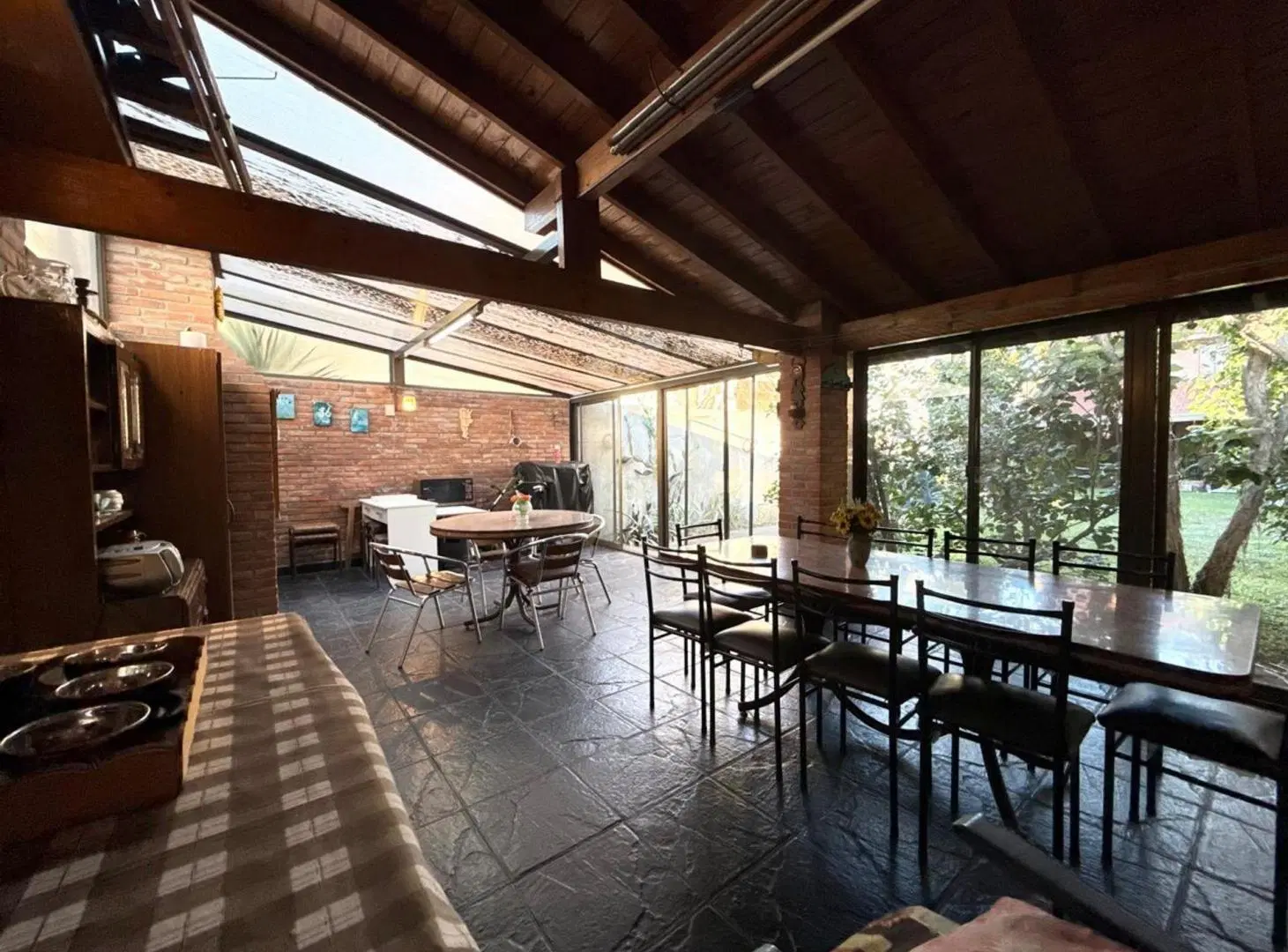 CASA TRIPLEX MARTINEZ 5 AMB COCHERA Y QUINCHO 4