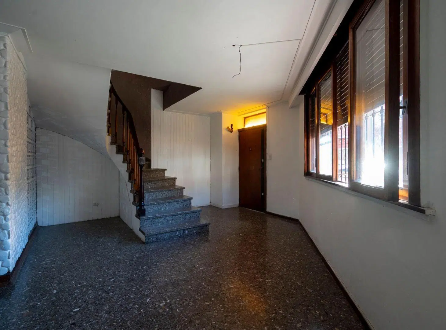 CASA EN VENTA  4 AMBIENTES V.PUEYRREDON - COCHERA 4