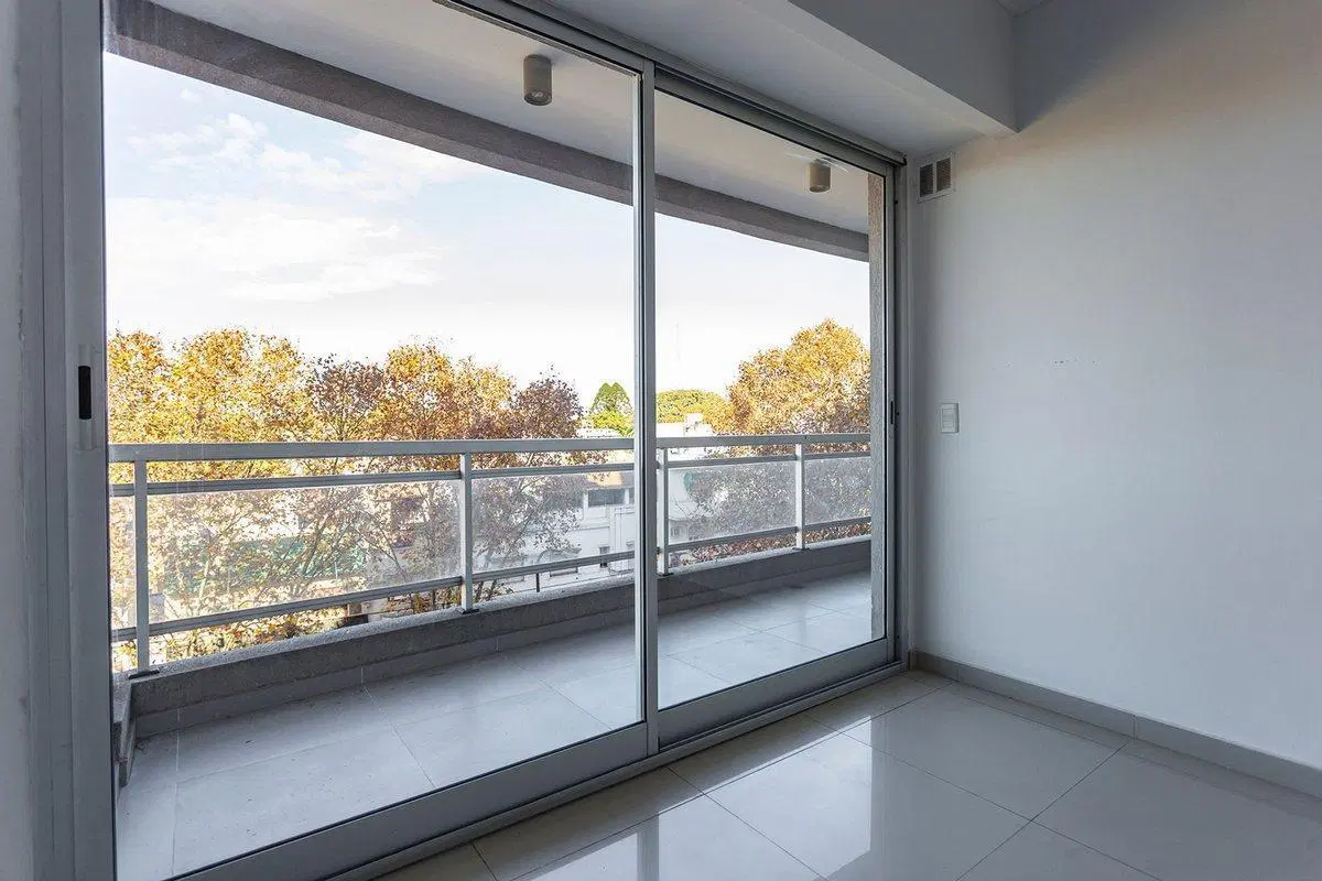 Venta Dpto 3amb Urquiza baulera 2 cocheras balcón 5