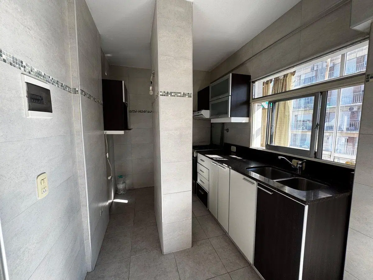 VENTA DPTO 4 AMB C/BALCON VISTA ABIERTA Y PARRILLA 3