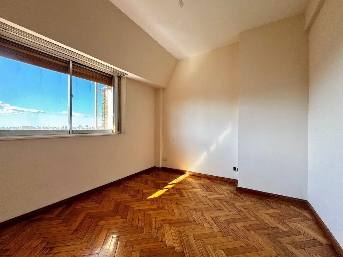 VENTA DPTO 4 AMB C/BALCON VISTA ABIERTA Y PARRILLA 5