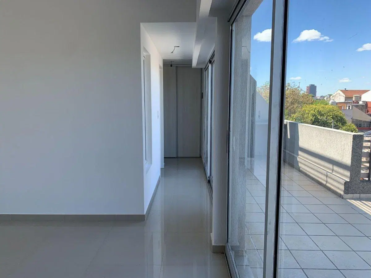 Dpto 2 amb P. Chacabuco balcón aterrazado parrilla 3