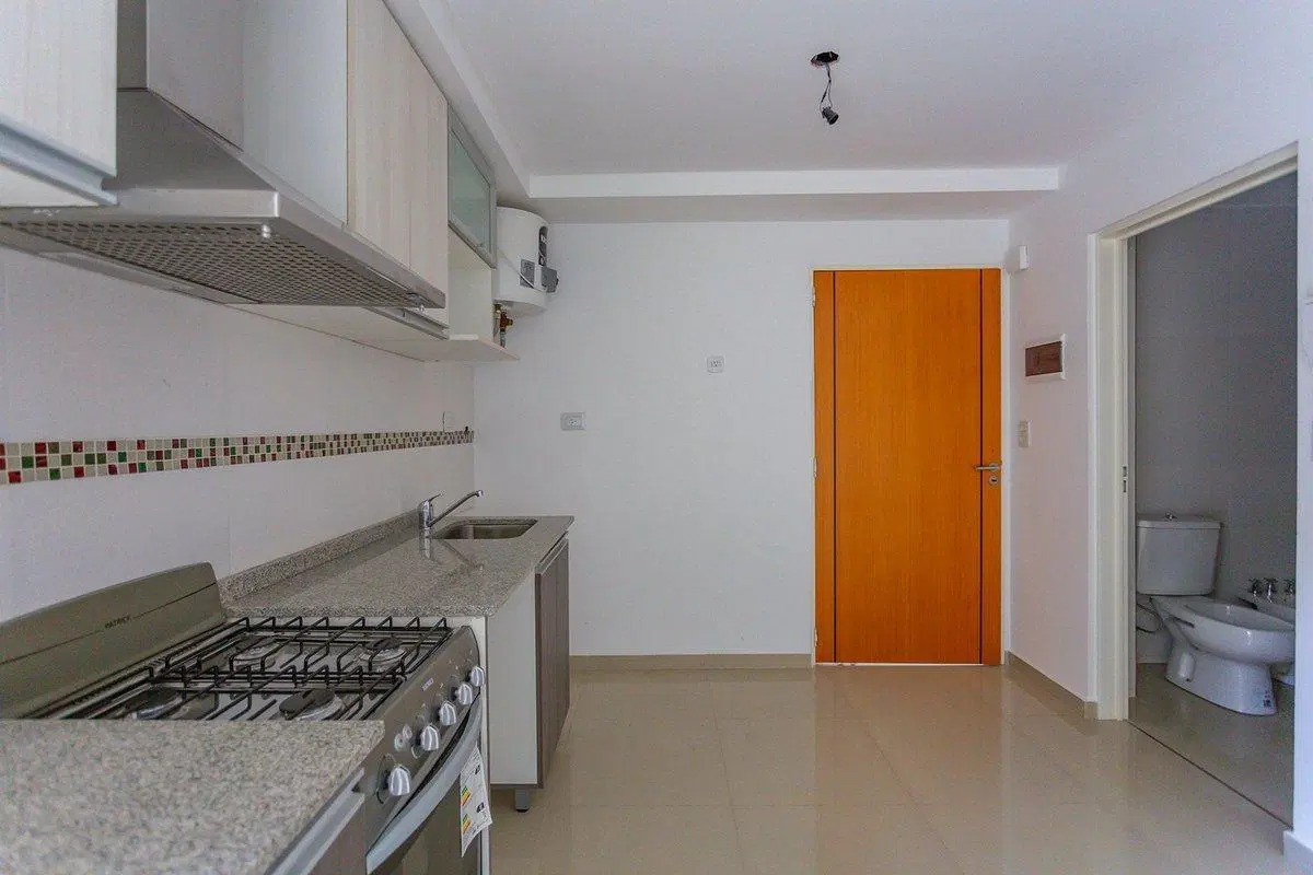 Dpto 2amb venta Chacabuco balcón/parrilla opc/coch 3
