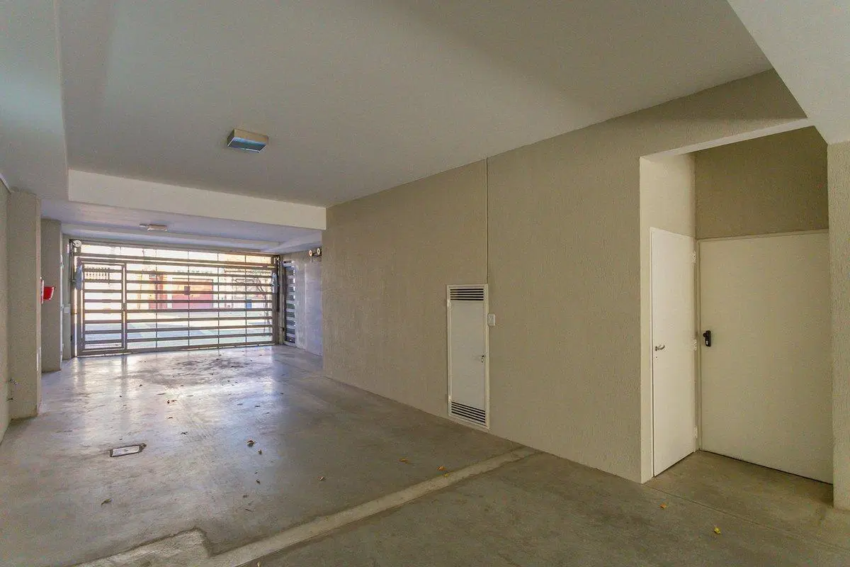 Cocheras en venta en Parque Chacabuco. 4