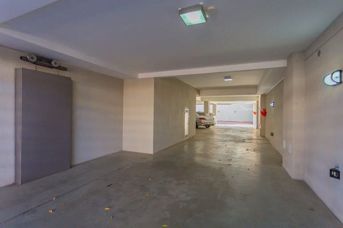Cocheras en venta en Parque Chacabuco. 2