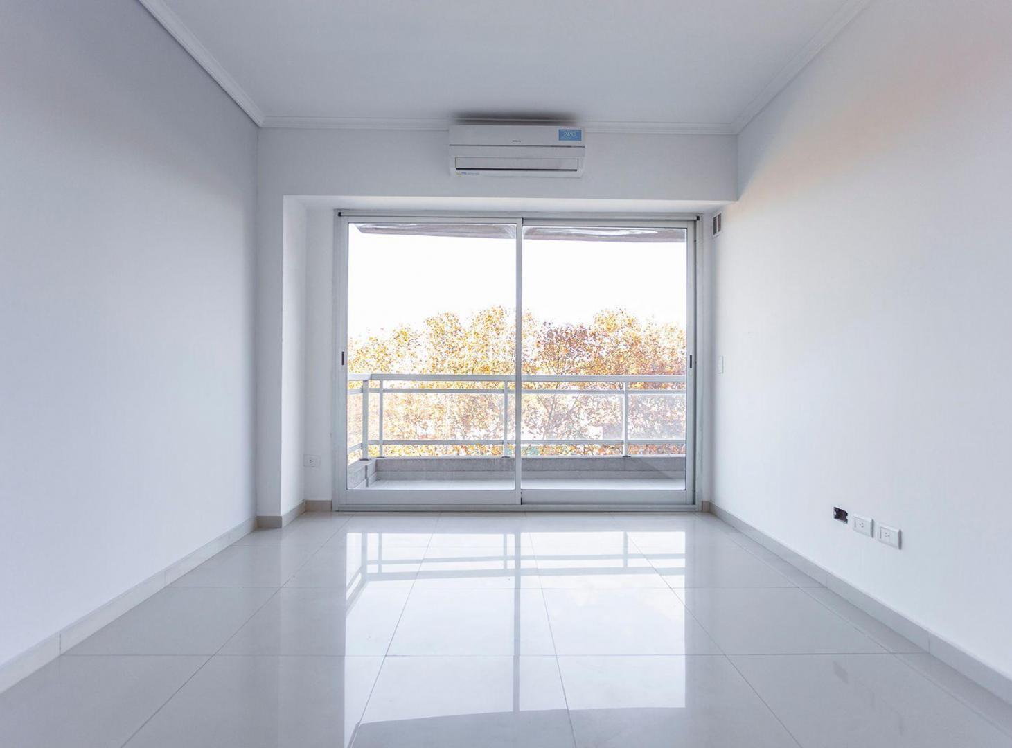 Foto de Venta Dpto 3amb Urquiza parrilla cochera baulera, imagen 4