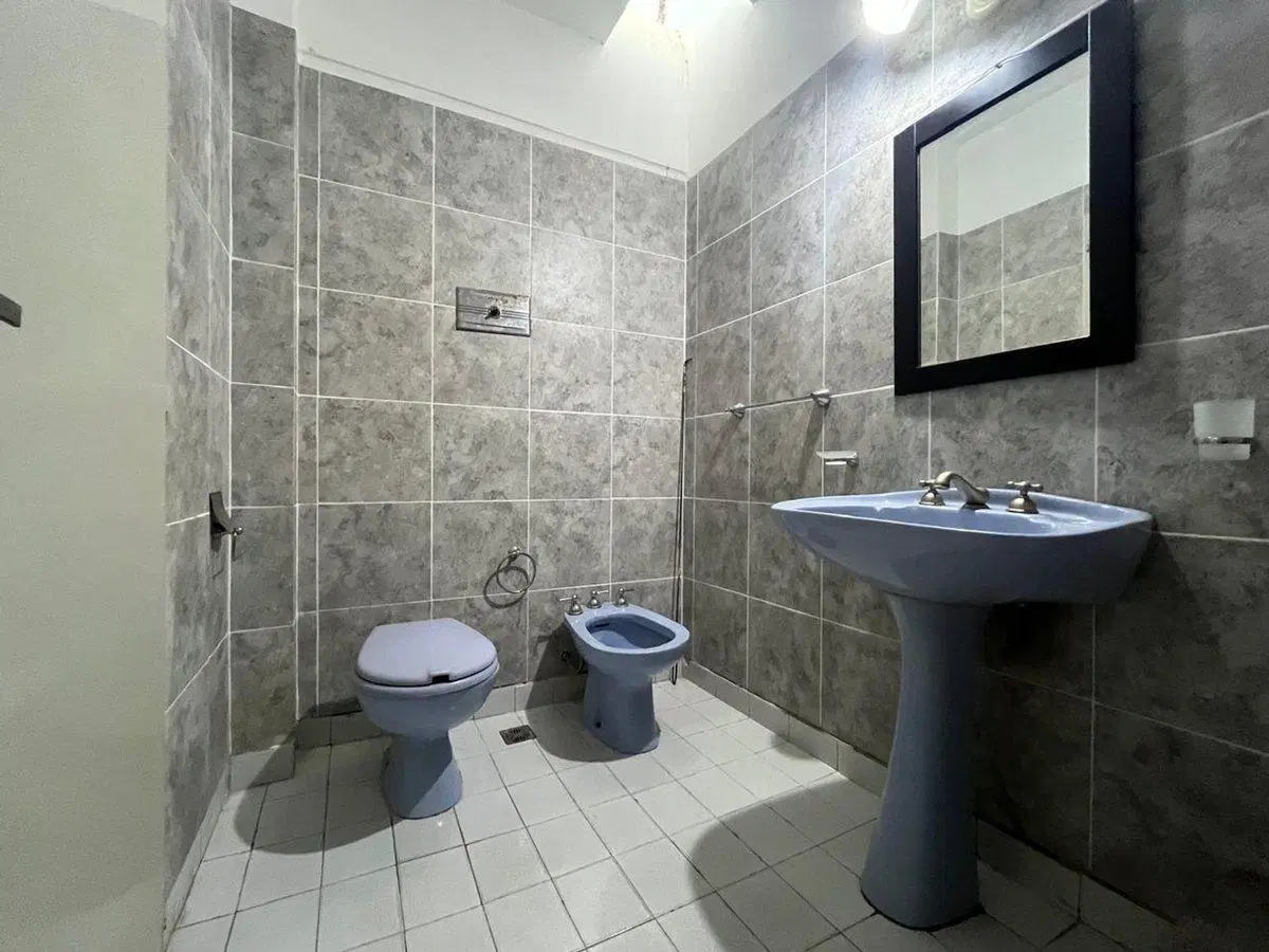 Venta depto 3 amb Castelar balcón depend. luminoso 8