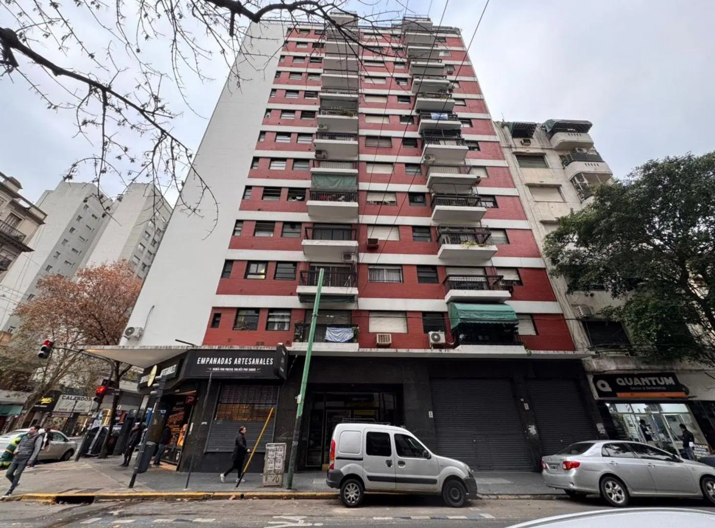 DPTO 2 AMB. EN VENTA ALMAGRO APTO CREDITO EXC UBIC 4