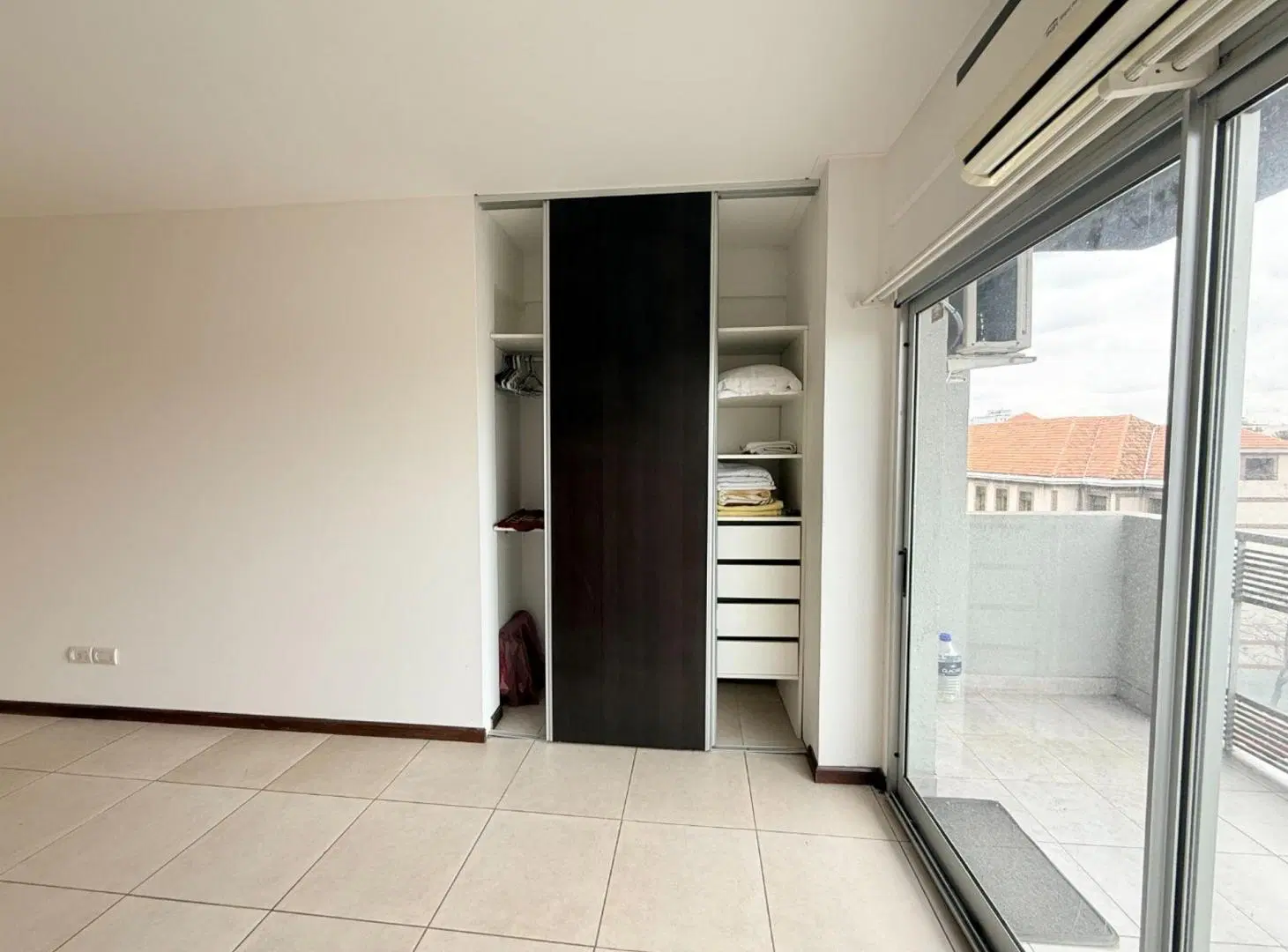 ALQUILER MONOAMBIENTE LUMINOSO, BALCÓN – FLORESTA 2