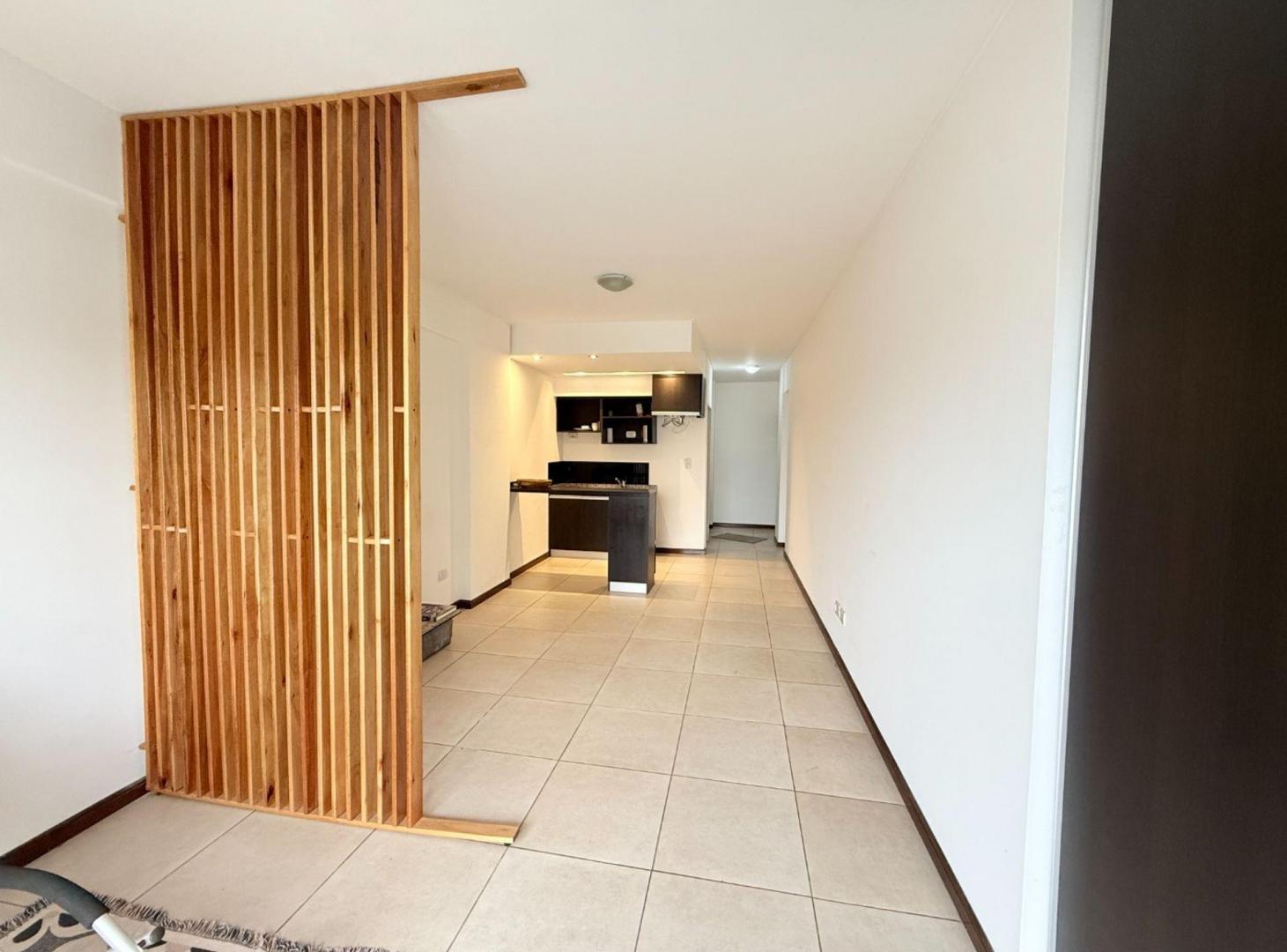 Foto de ALQUILER MONOAMBIENTE LUMINOSO, BALCÓN – FLORESTA, imagen 4