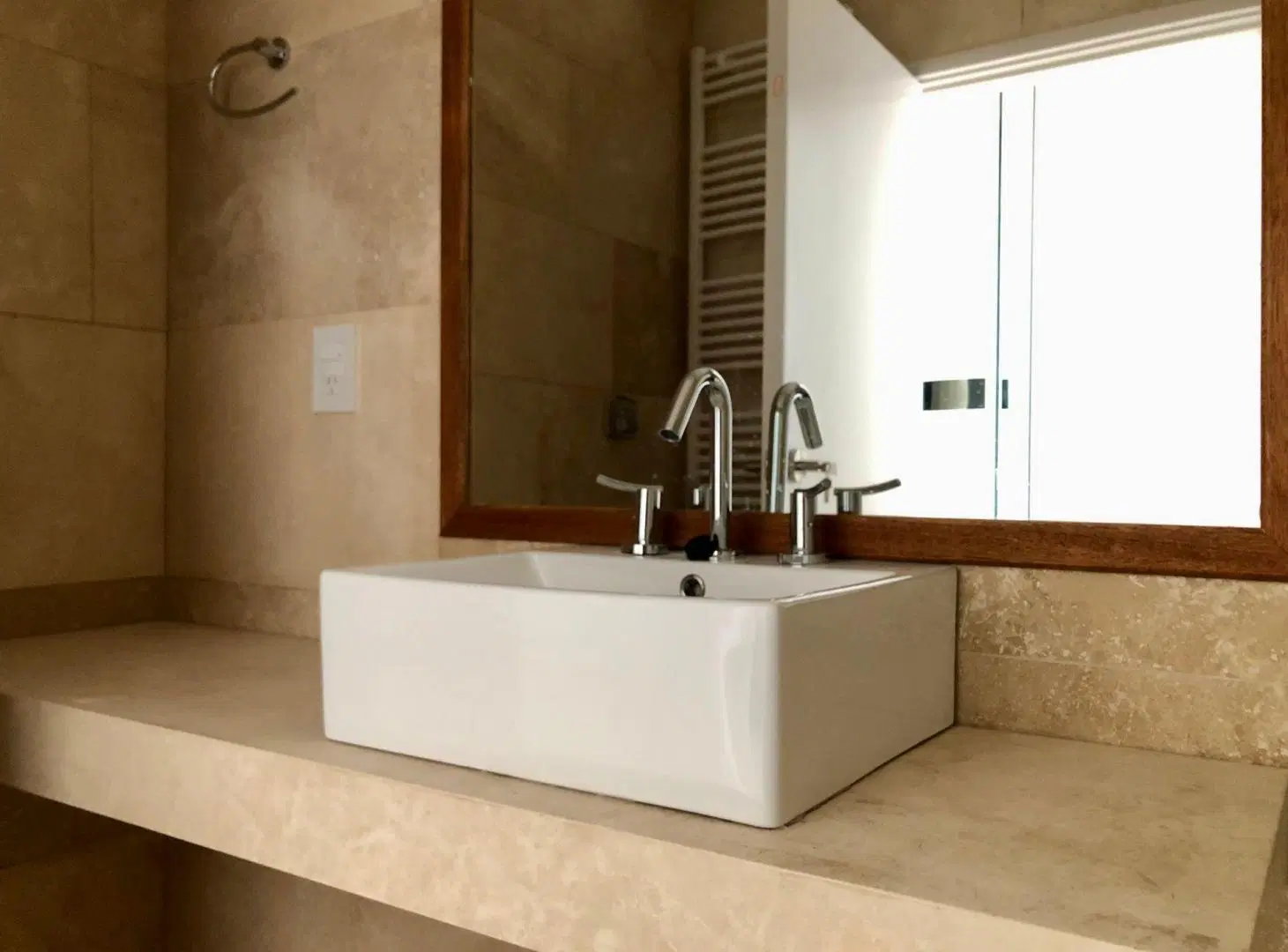 Venta monoamb. a estrenar, colectora Panam. Pilar 8