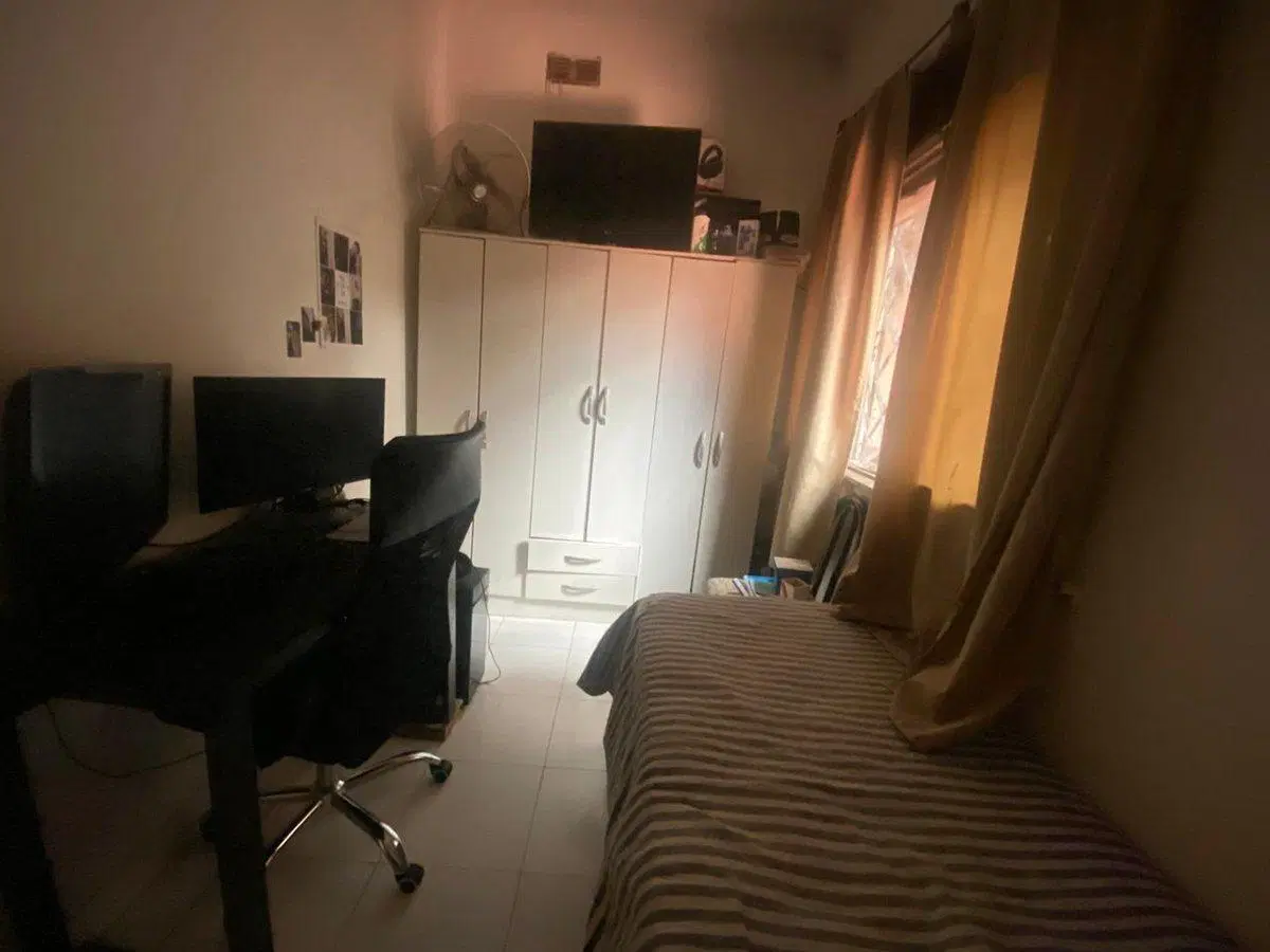 VENTA CASA PATIO, JARDIN,PARRILLA EN EZEIZA 3