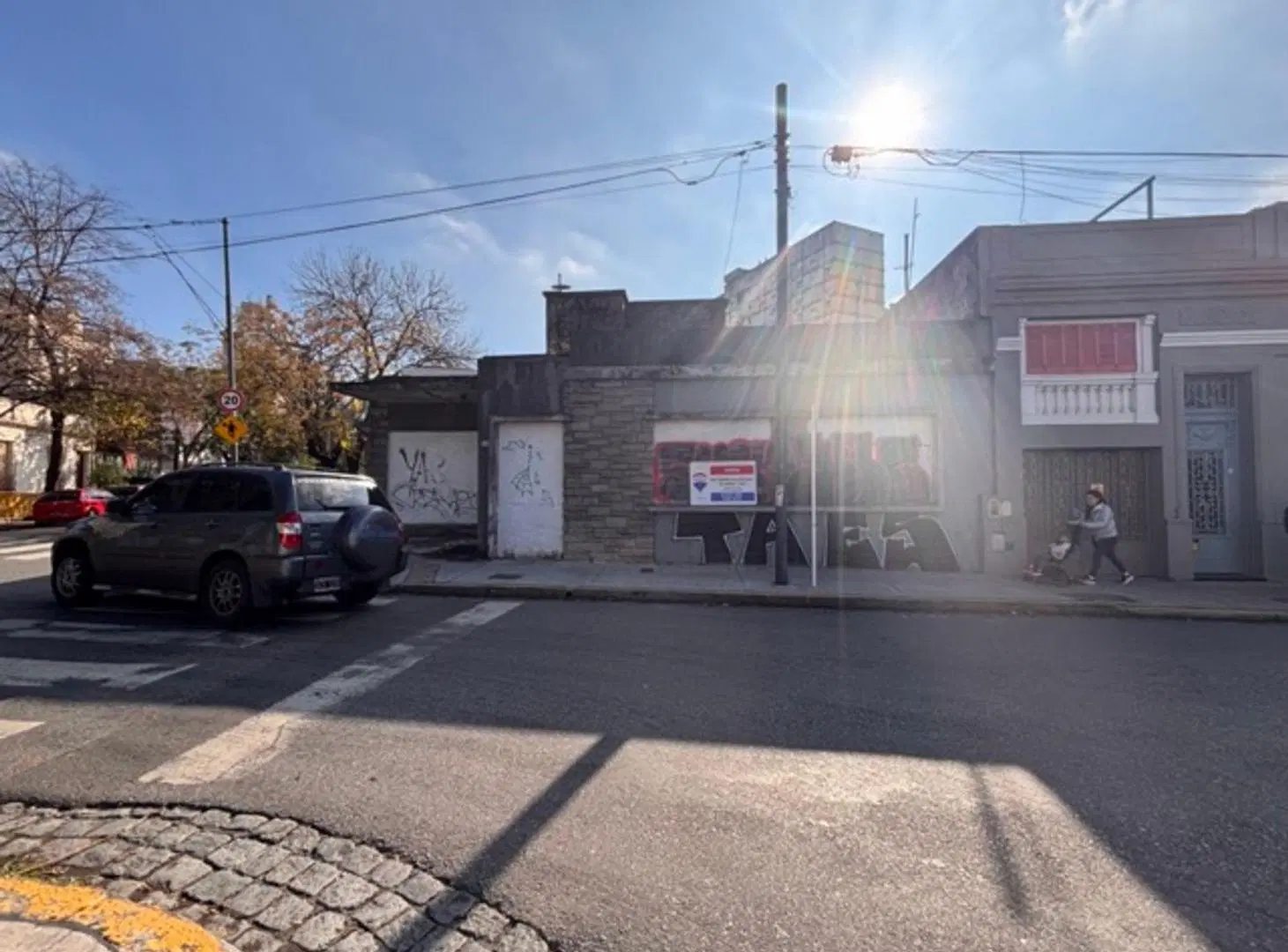 Venta de Lote en el Corazon de Villa del Parque 5