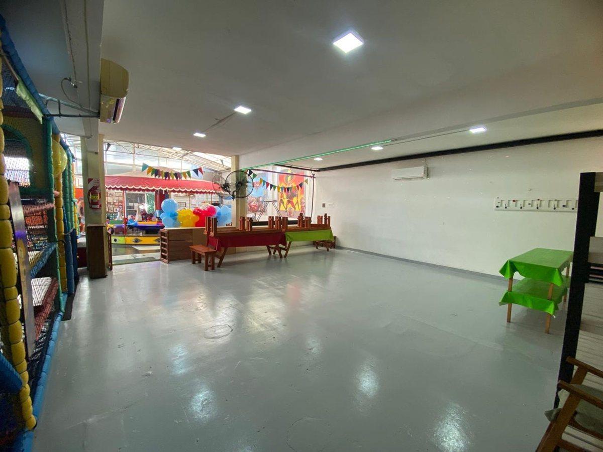 Foto de VENTA TRES LOCALES EN BLOQUE EXCELENTE UBICACION, imagen 1
