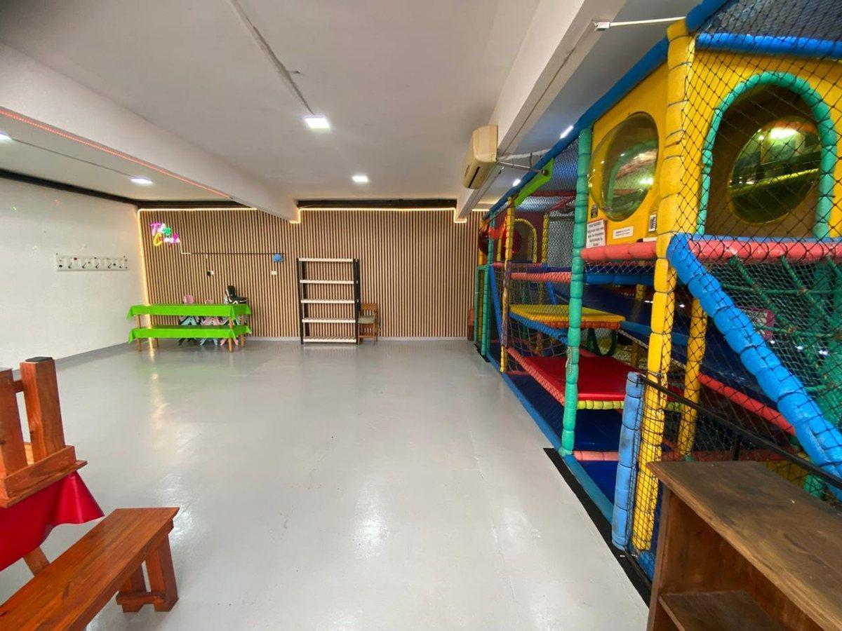 Foto de VENTA TRES LOCALES EN BLOQUE EXCELENTE UBICACION, imagen 5