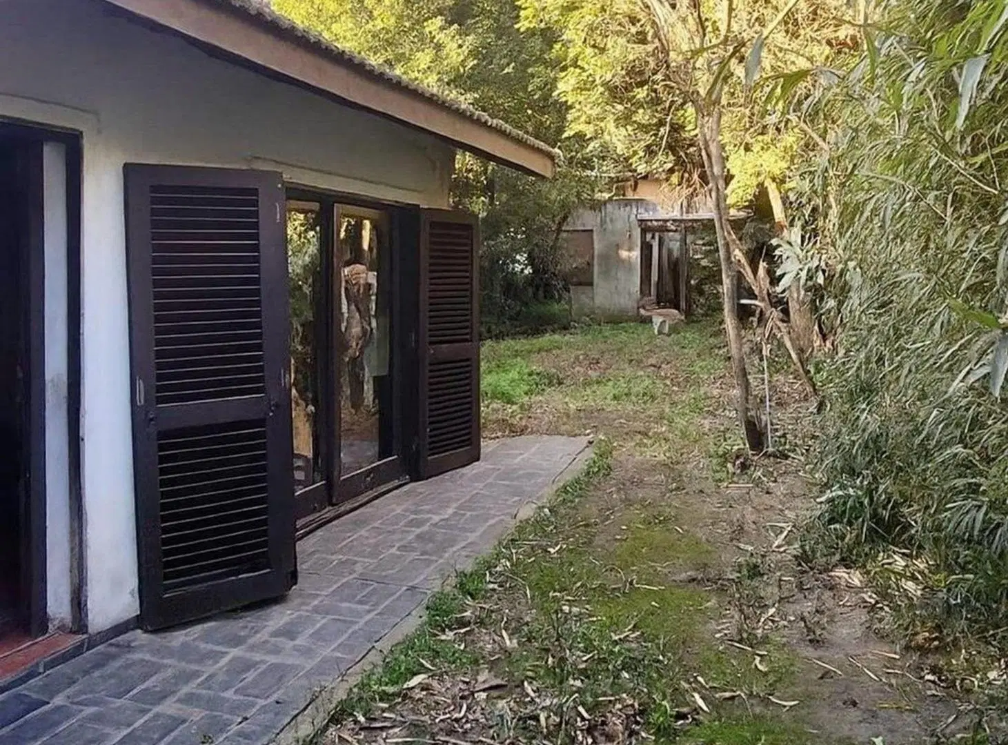 Venta casa 4 ambientes Hurlingham golf A.credito 5