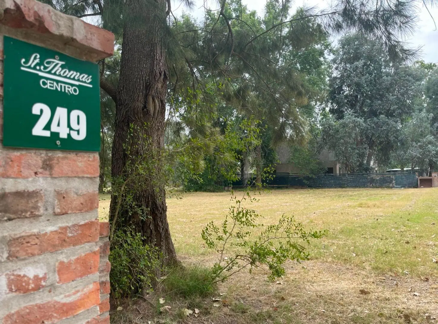 LOTE 833M2 EN VENTA SAINT THOMAS CENTRO- PERMUTA 5