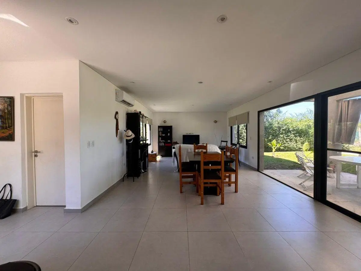 CASA 4 AMB EN VENTA ALVAREZ DEL BOSQUE PURA LUZ 8