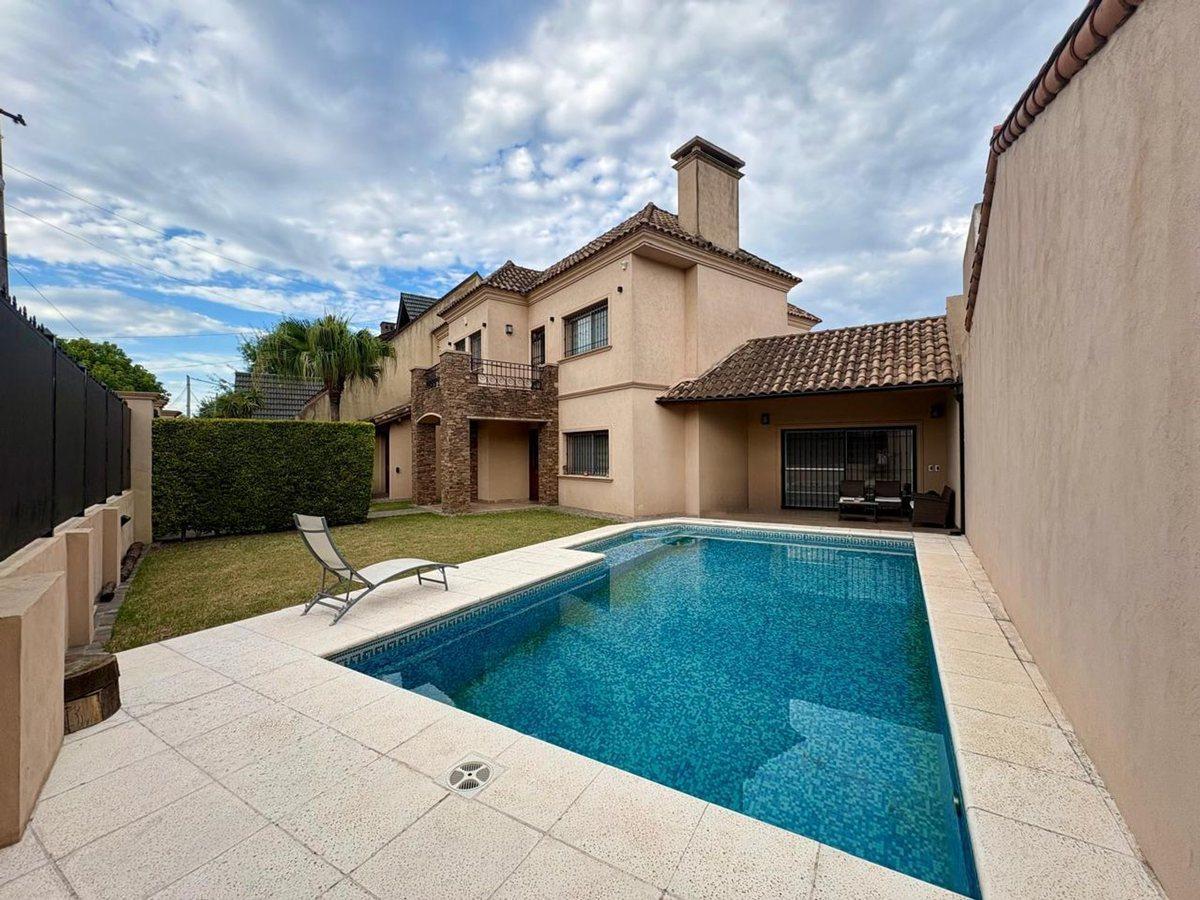 Foto de VENTA Casa 6 ambientes De los Ceibos Ciudad Jardín, imagen 2