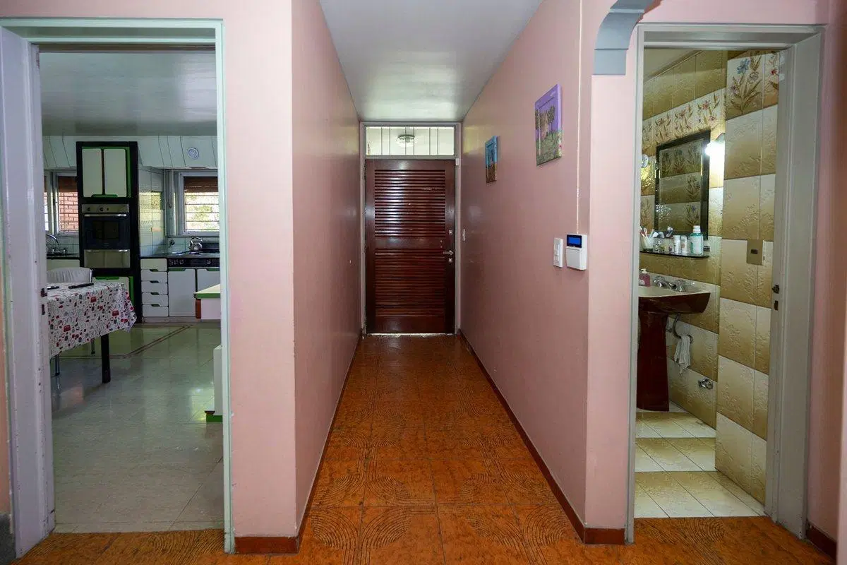 CASA  VENTA LOTE PROPIO  VERSALLES. PATIO-QUINCHO 8