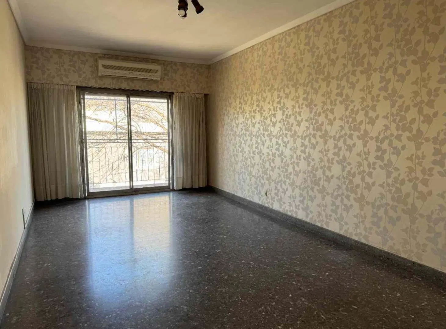 Venta Depto 4 Amb c/Cochera, Baulera - Mataderos 2