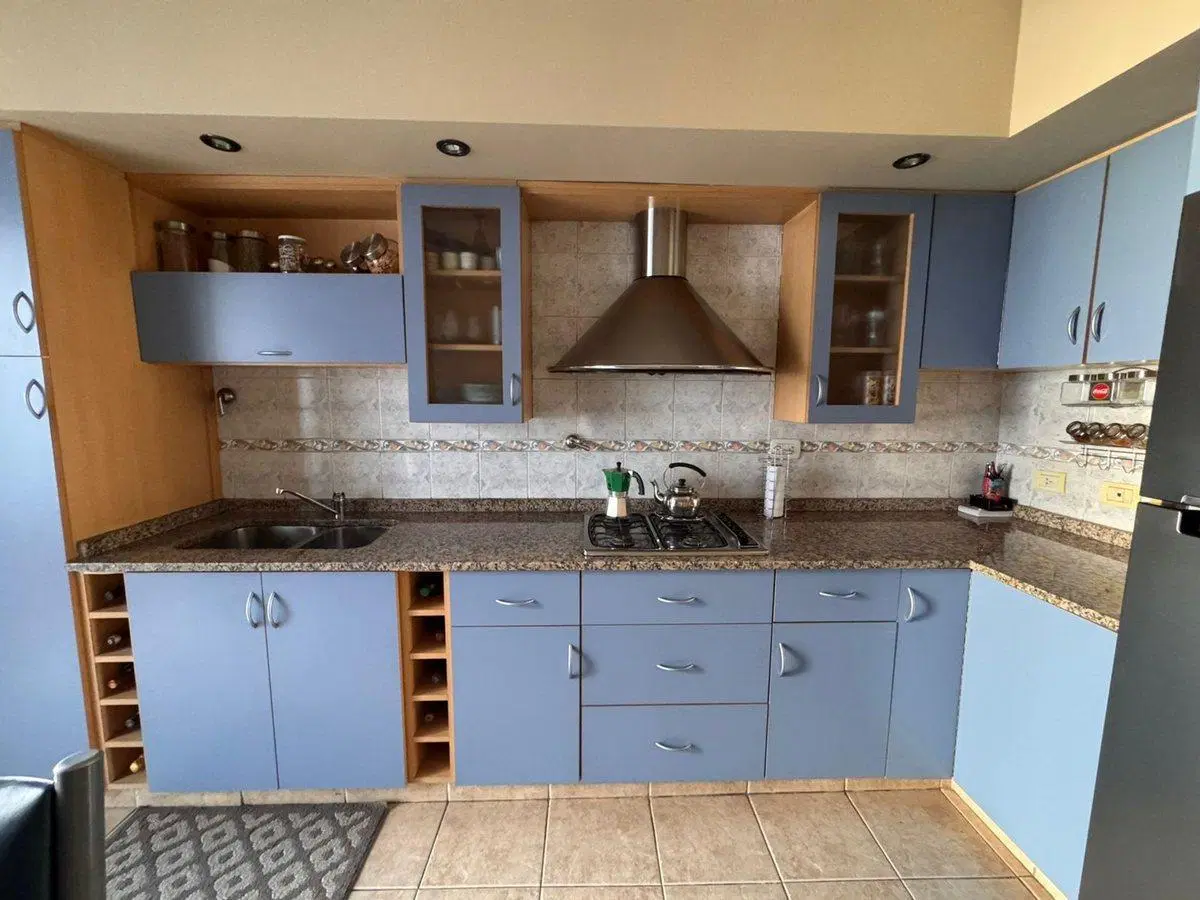 TRIPLEX 4 AMB EN VENTA LUGANO CON FONDO APTO CRED. 2