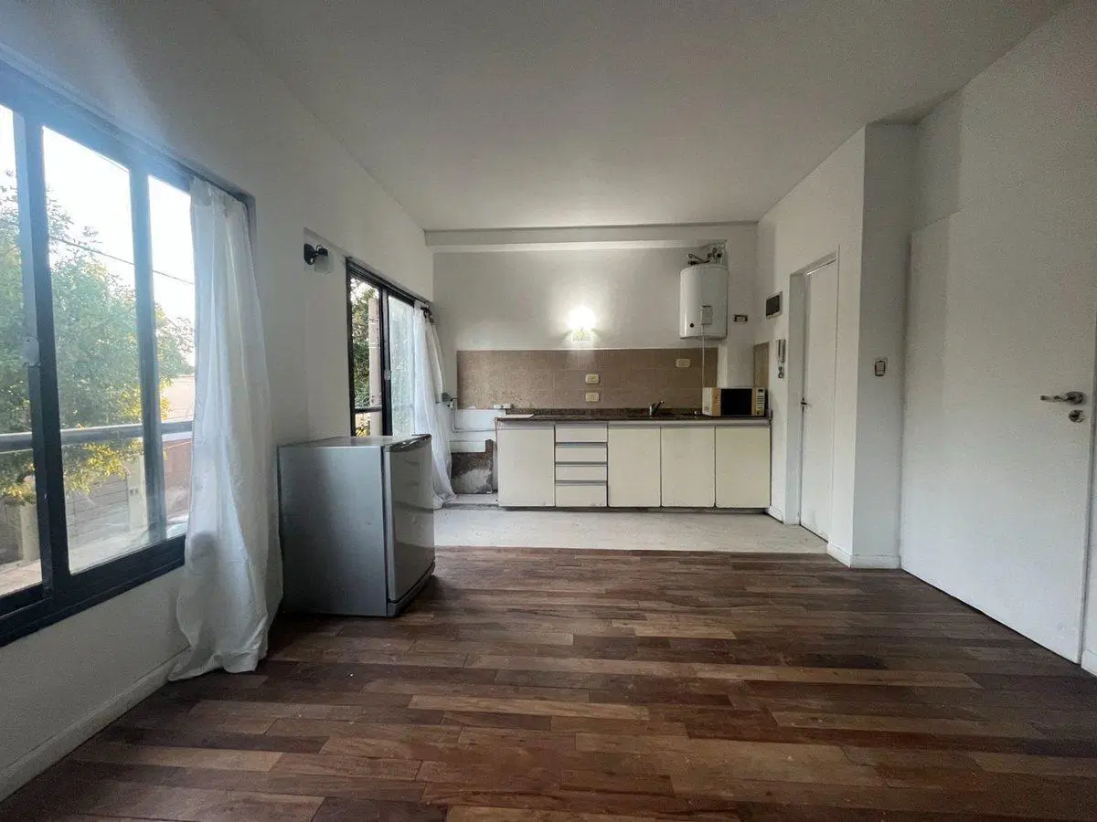EXCELENTE MONOAMBIENTE EN VENTA VILLA SARMIENTO 3