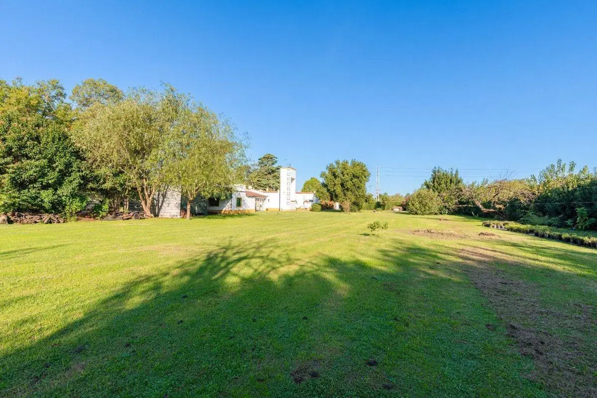 VENTA CASA QUINTA EN MTRO RIVADAVIA, ALMTE BROWN 2