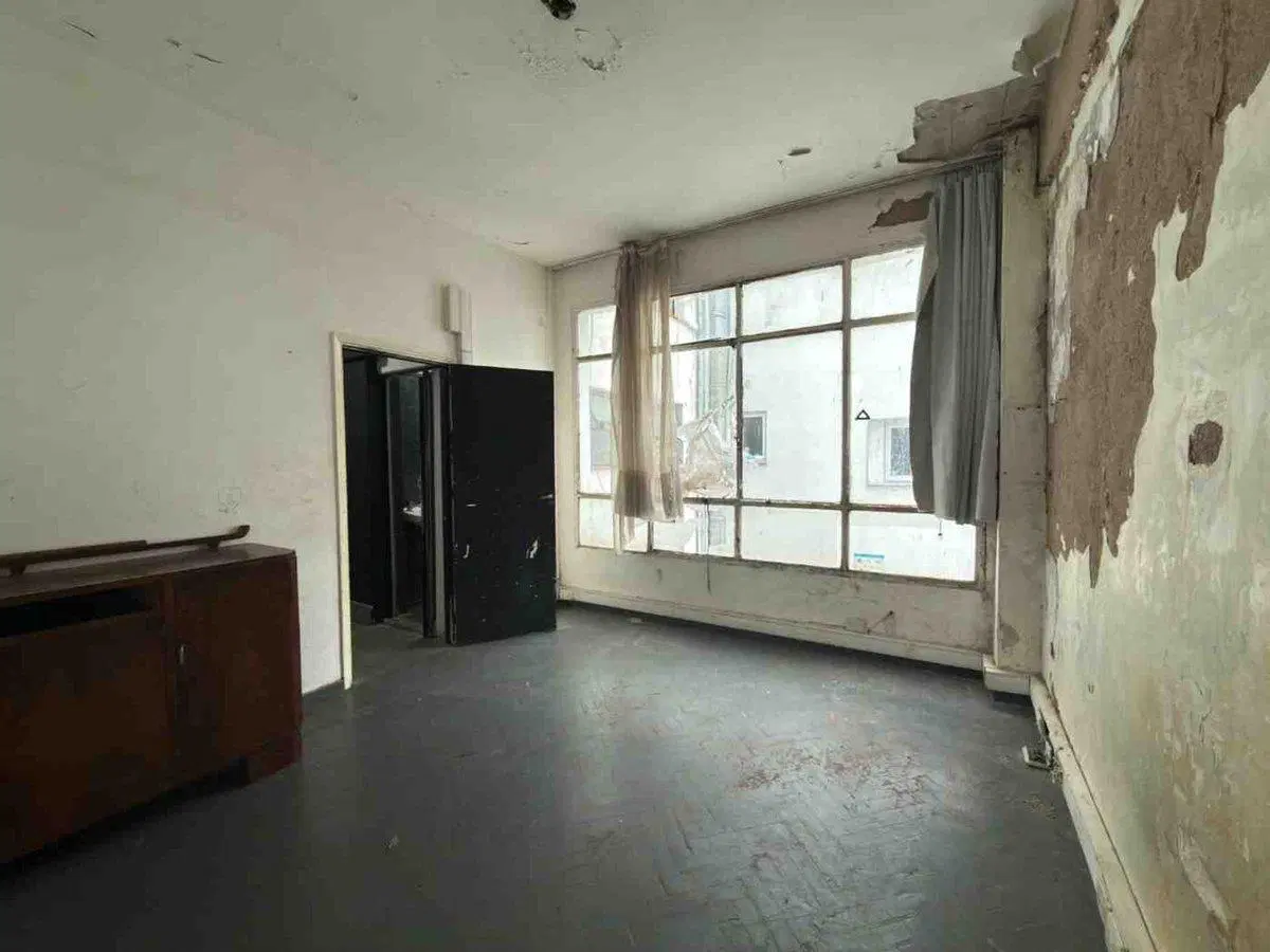 VENTA 2 AMB - TIPO OFICINA, A RECICLAR - BALVANERA 3