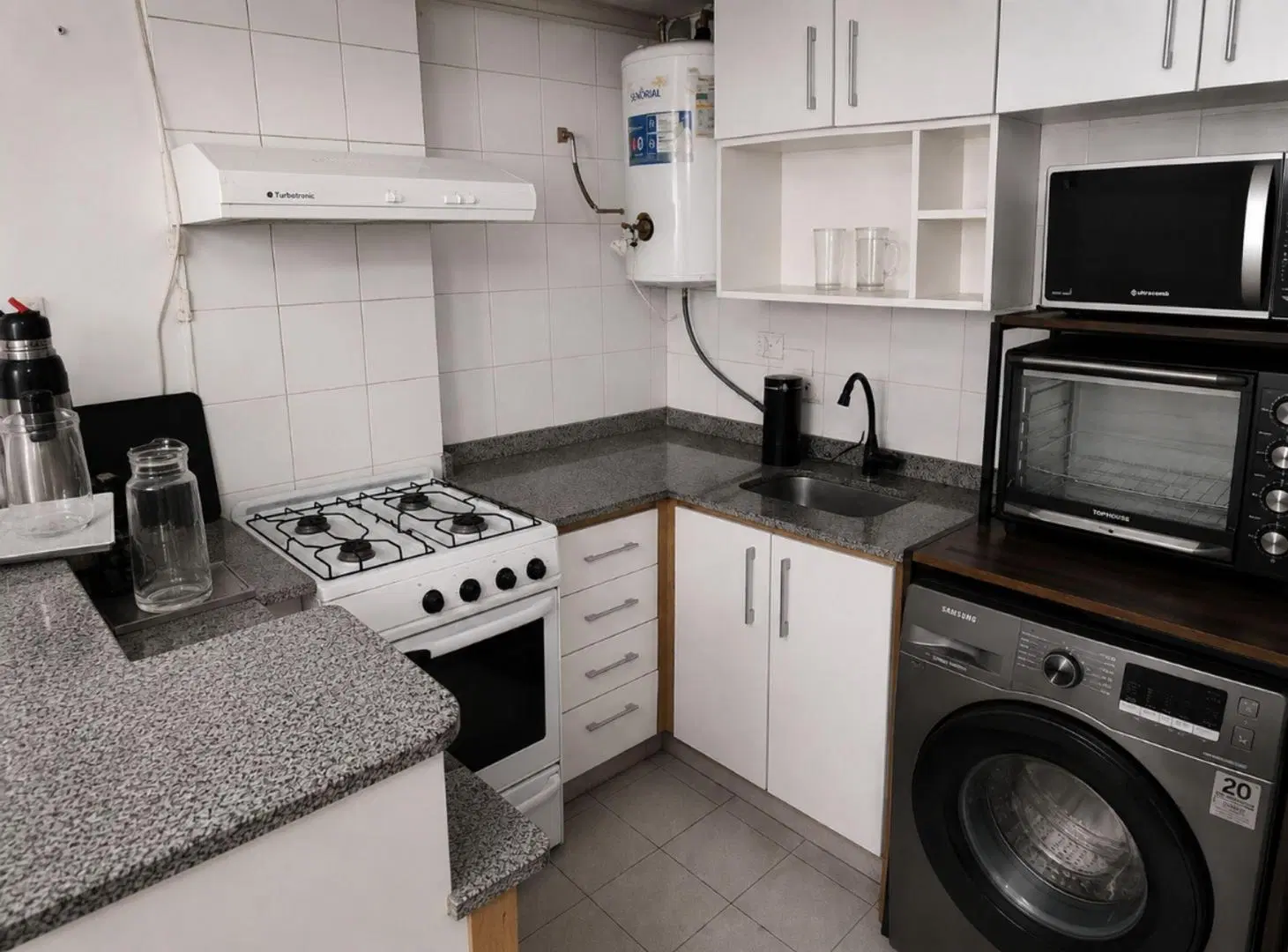 DEPARTAMENTO 1 AMB DIVIDIDO VENTA BALCÓN EN FLORES 3