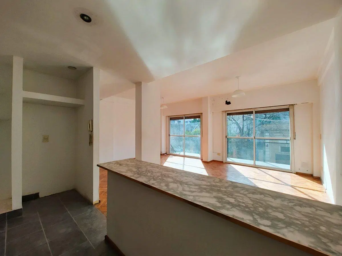 Depto 2 amb en venta San Martin centro con cochera 5