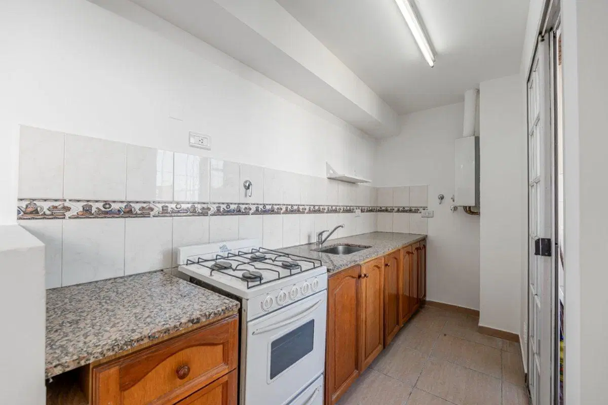 Venta depto 2 amb San Justo doble balcon luminoso 4