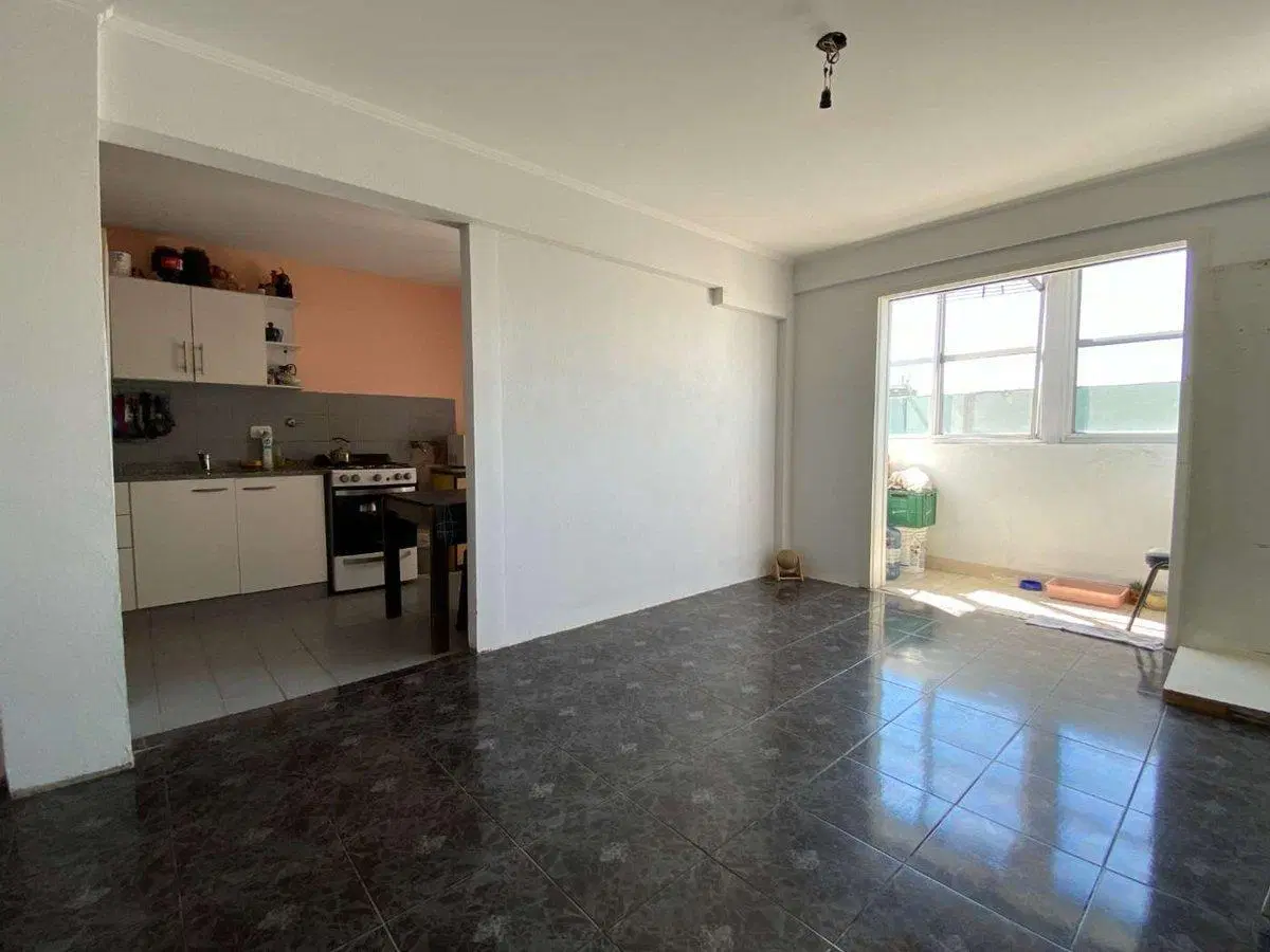 Departamento de 4 ambientes en Venta - Floresta 2