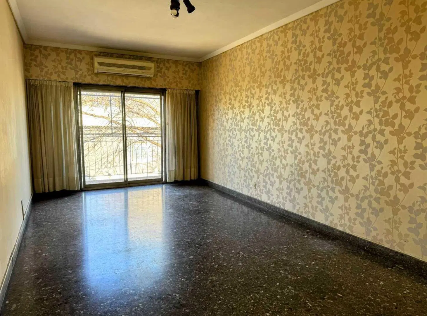 Venta Depto 4 Amb c/Cochera, Baulera - Mataderos 3
